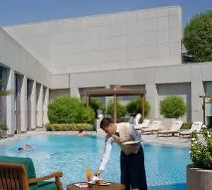 Four Seasons At Kingdom Center Ar Riyad